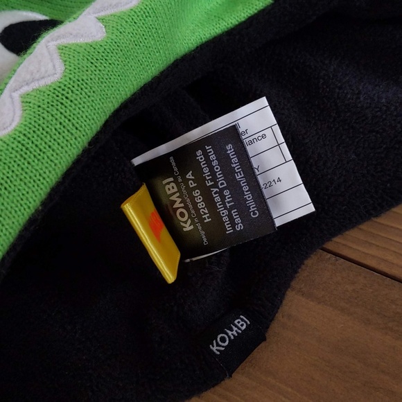 Kombi Imaginary Friends Green Dinosaur Knit Hat Toque - Picture 6 of 9